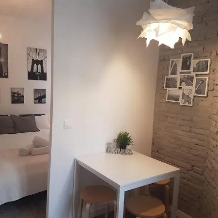 Appartement Lovely In Wifi Free Valencia