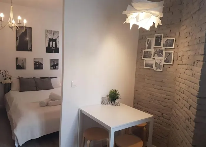 Apartamento Lovely In Wifi Free Valencia